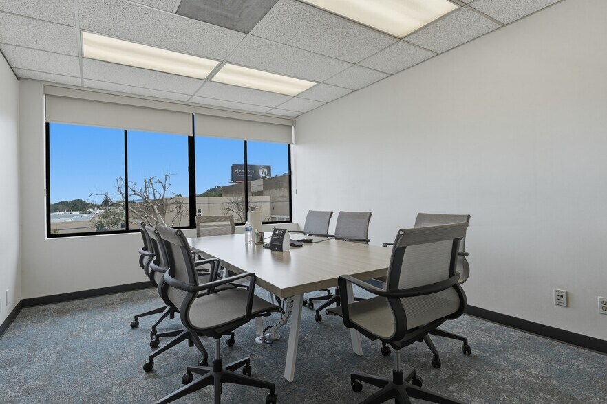 More Photos Of 10505 Sorrento Valley Rd, San Diego Office For Sale