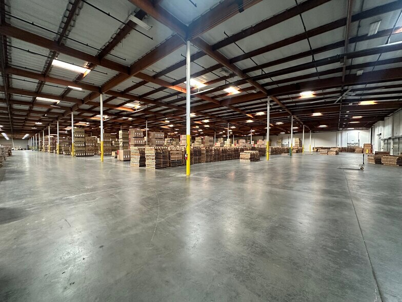 More Photos Of 15500 Phoebe Ave, La Mirada Warehouse For Lease