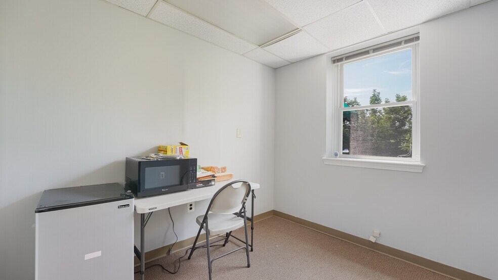 More Photos Of 717 Bethlehem Pike, Erdenheim Office For Sale