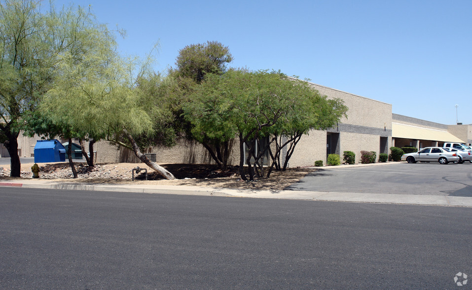 Primary Photo Of 506 E Juanita Ave, Mesa Warehouse For Lease