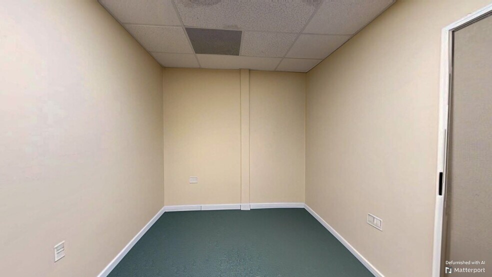 More Photos Of 461 Forrest Ave, Cocoa Warehouse For Lease