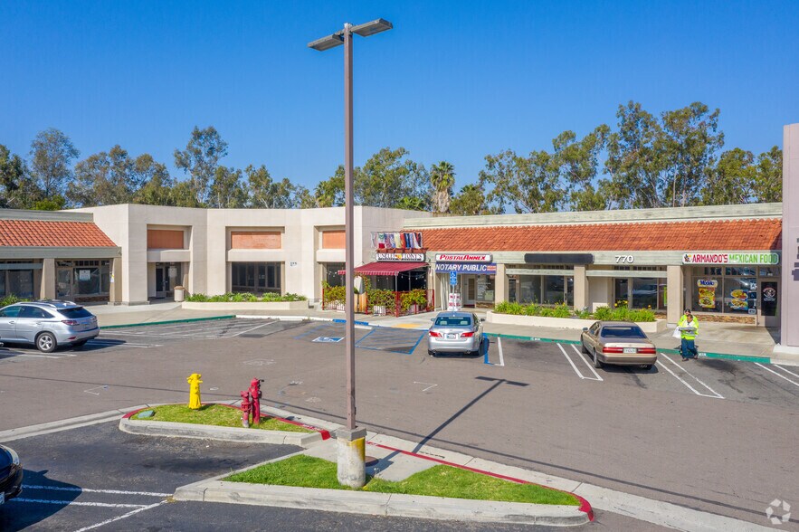 More Photos Of 710-790 Sycamore Ave, Vista Unknown For Lease