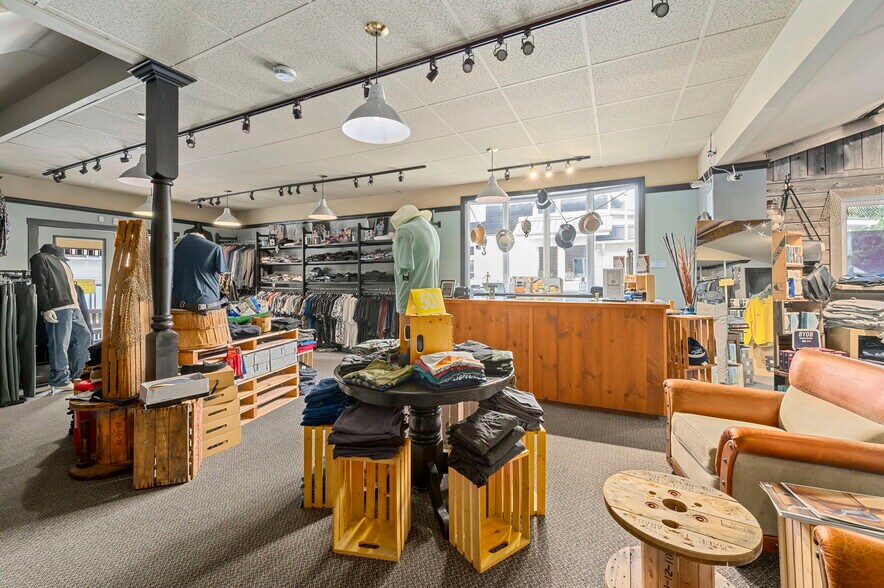 More Photos Of 227 Colborne St, Port Stanle Office For Sale