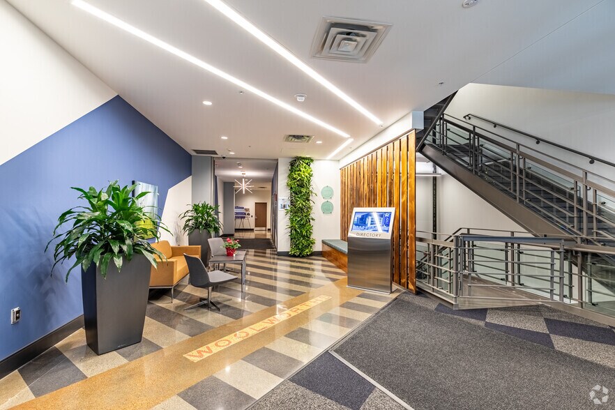 More Photos Of 428 Minnesota St, Saint Paul Office For Lease