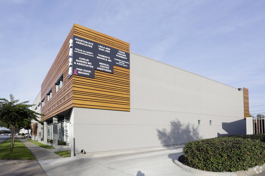 More Photos Of 2424 W Holcombe Blvd, Houston Medical For Lease
