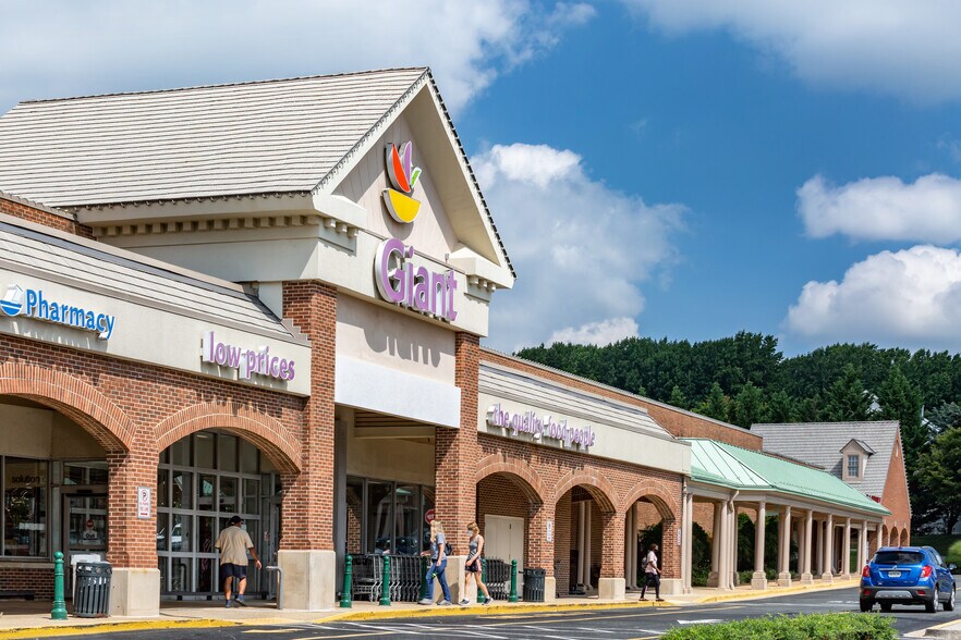 More Photos Of 800 Muddy Branch Rd, Gaithersburg Unknown For Lease