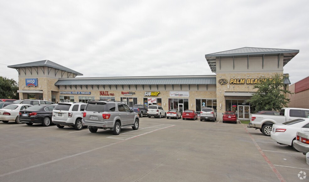 Primary Photo Of 1664 S University Dr, Fort Worth General Retail For Lease