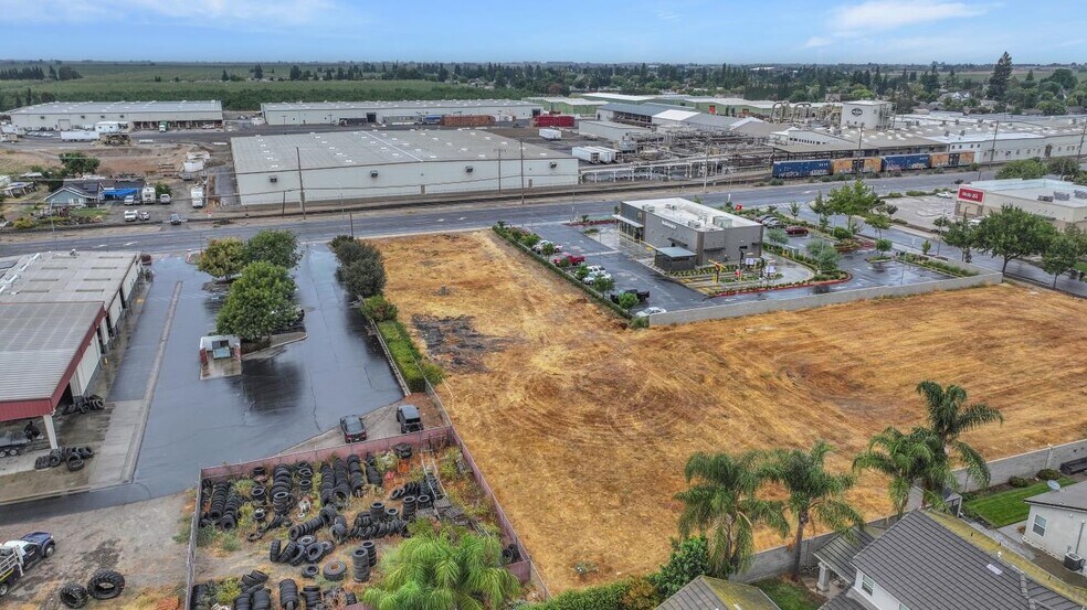 More Photos Of 1970 McHenry Ave, Escalon Land For Sale