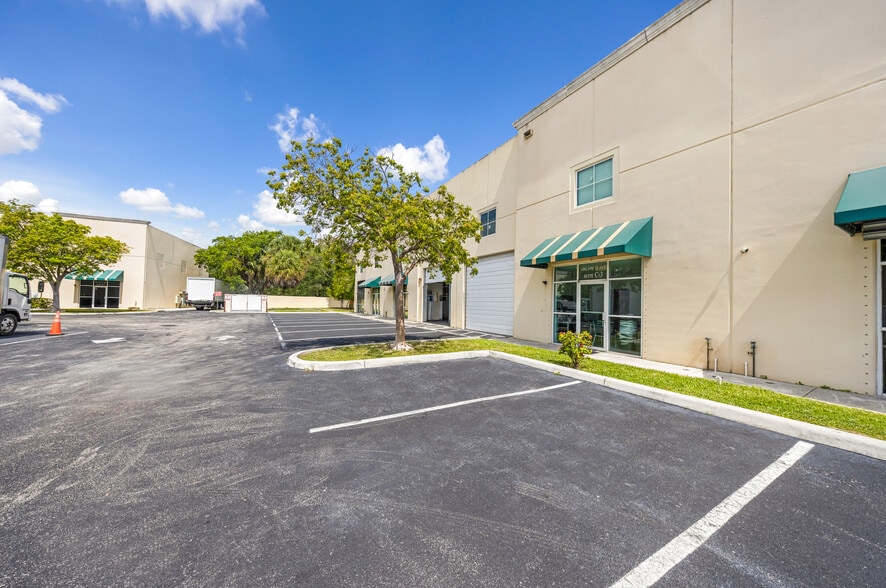 More Photos Of 1091 NW 31st Ave, Pompano Beach Warehouse For Lease
