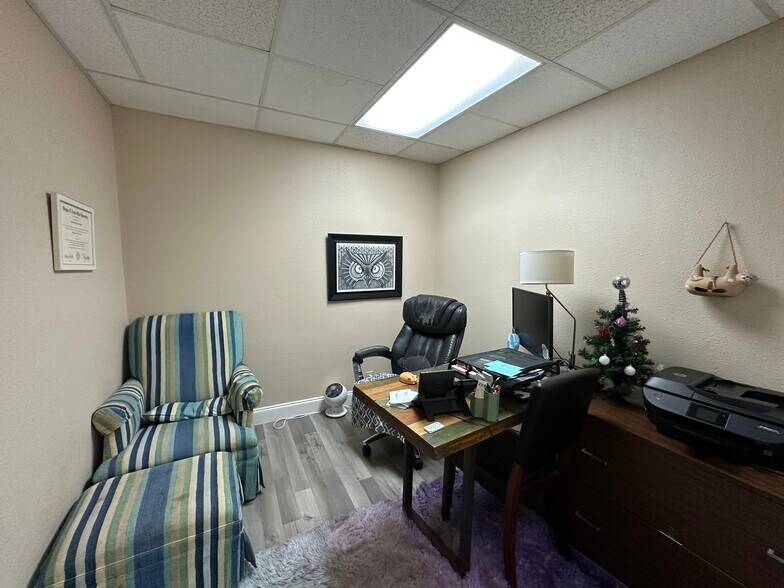 More Photos Of 12343 Hymeadow Dr, Austin Office Residential For Sale