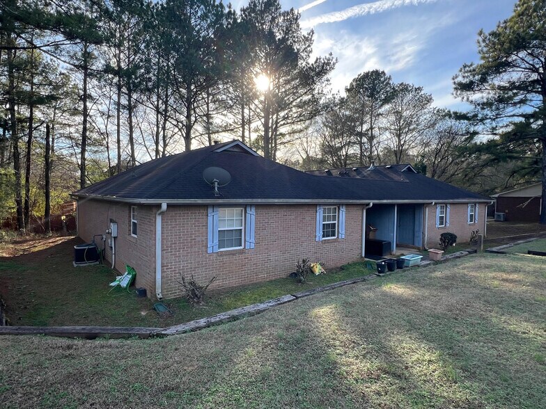 More Photos Of 1620 Riverside Trl NE, Conyers Multifamily For Sale