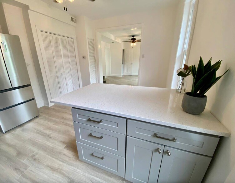 More Photos Of 303 Main St, Phoenixville Apartments For Sale