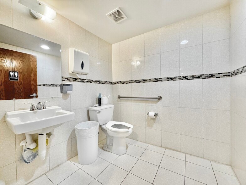 More Photos Of 8716 Avon St, Jamaica Apartments For Lease