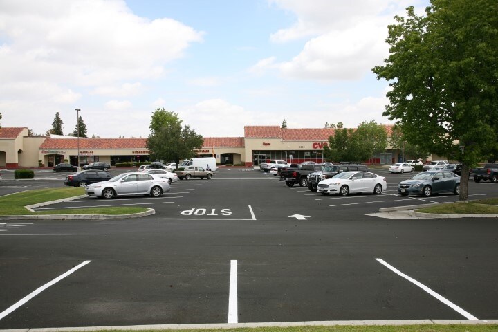 More Photos Of 3300-3504 Stine Rd, Bakersfield Unknown For Lease