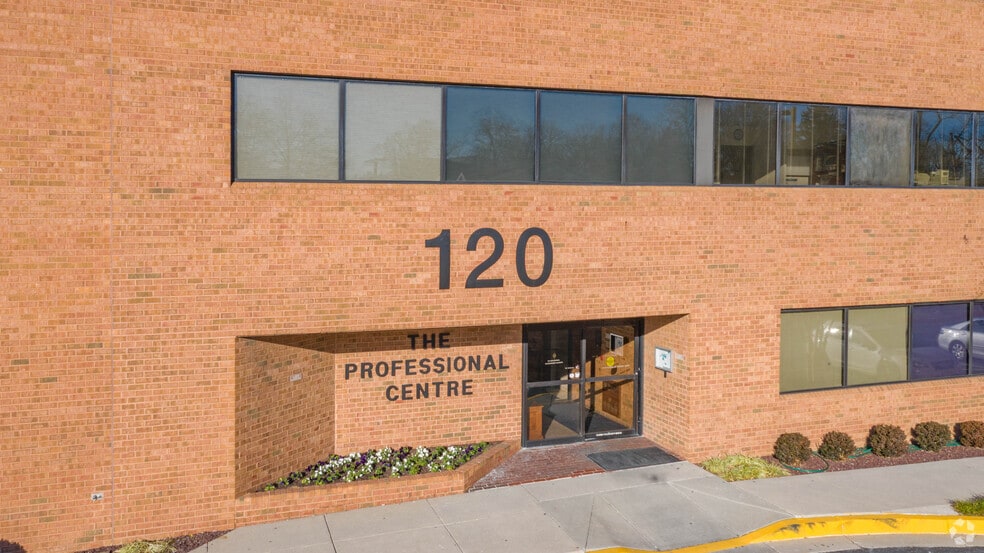More Photos Of 120 Sister Pierre Dr, Towson Medical For Lease