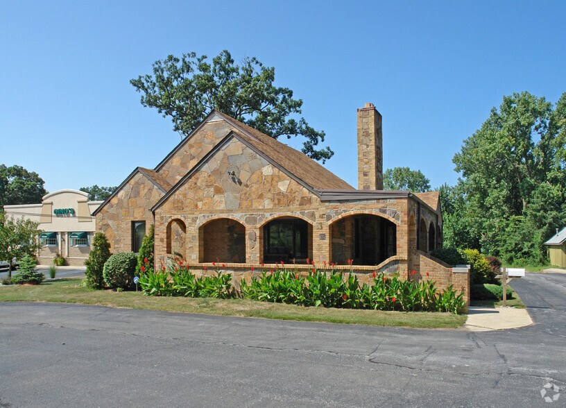 Primary Photo Of 1275 Joliet St, Dyer General Retail For Sale