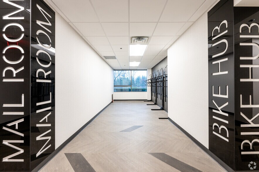 More Photos Of 310 E 96th St, Indianapolis Office For Lease