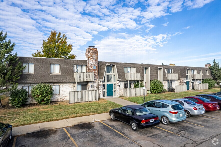 More Photos Of 3730 SW Plaza Dr, Topeka Apartments For Sale