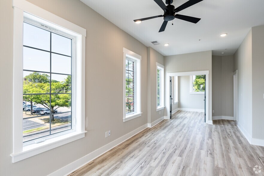 More Photos Of 1421-1422 Bainbridge St, Richmond Apartments For Sale