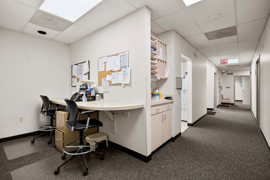 More Photos Of 2 Chelsea Pl, Clifton Park Medical For Sale