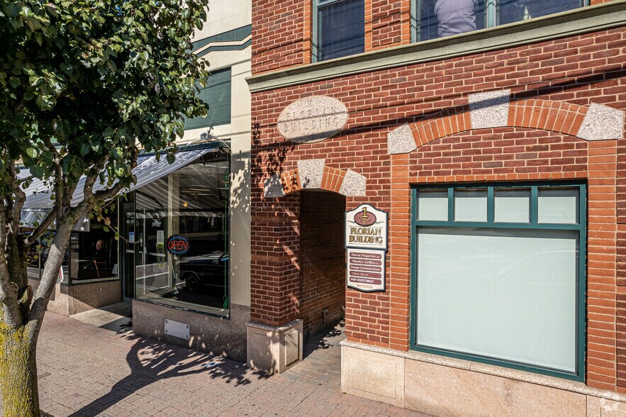 More Photos Of 1 Center St, Southington Medical For Lease