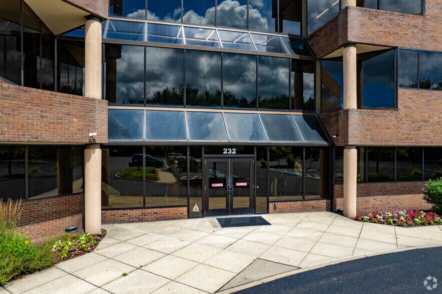 More Photos Of 232 Strawbridge Dr, Moorestown Office For Sale