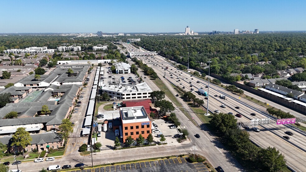 More Photos Of 10402 Valley Forge Dr, Houston Office For Lease