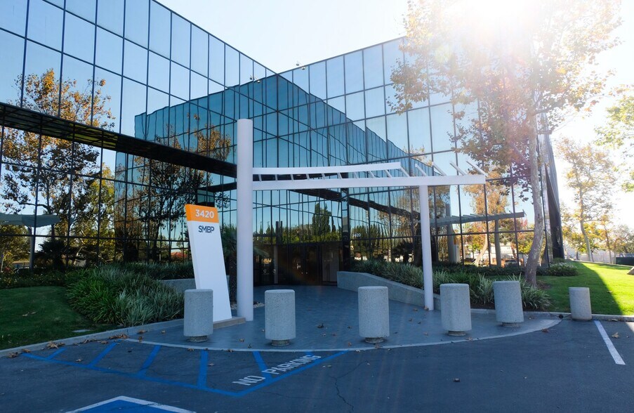More Photos Of 3420 Ocean Park Blvd, Santa Monica Office For Lease