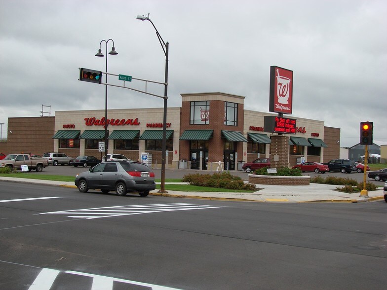 Primary Photo Of 502 S Main St, Rice Lake Drugstore For Sale