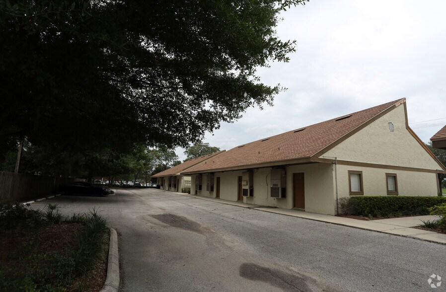 More Photos Of 7403 Temple Terrace Hwy, Temple Terrace Loft Creative Space For Lease