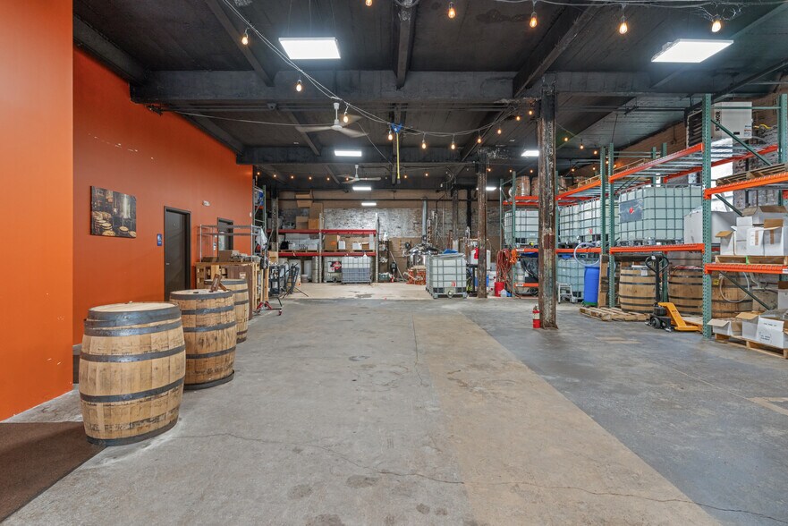 More Photos Of 104 S Water St, West Newton Distribution For Sale