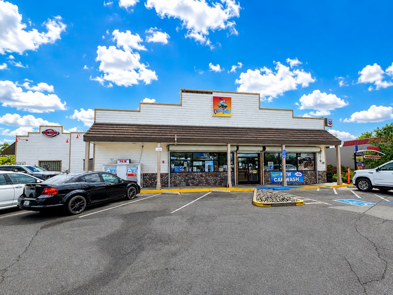 More Photos Of 1330 Feather River Blvd, Oroville Service Station For Sale