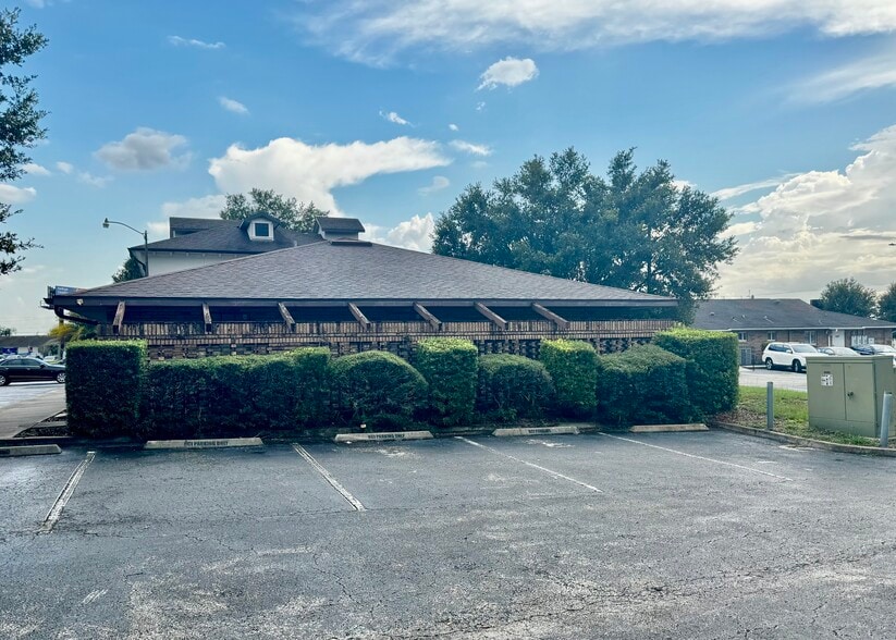 More Photos Of 1619 E Vine St, Kissimmee Office For Sale