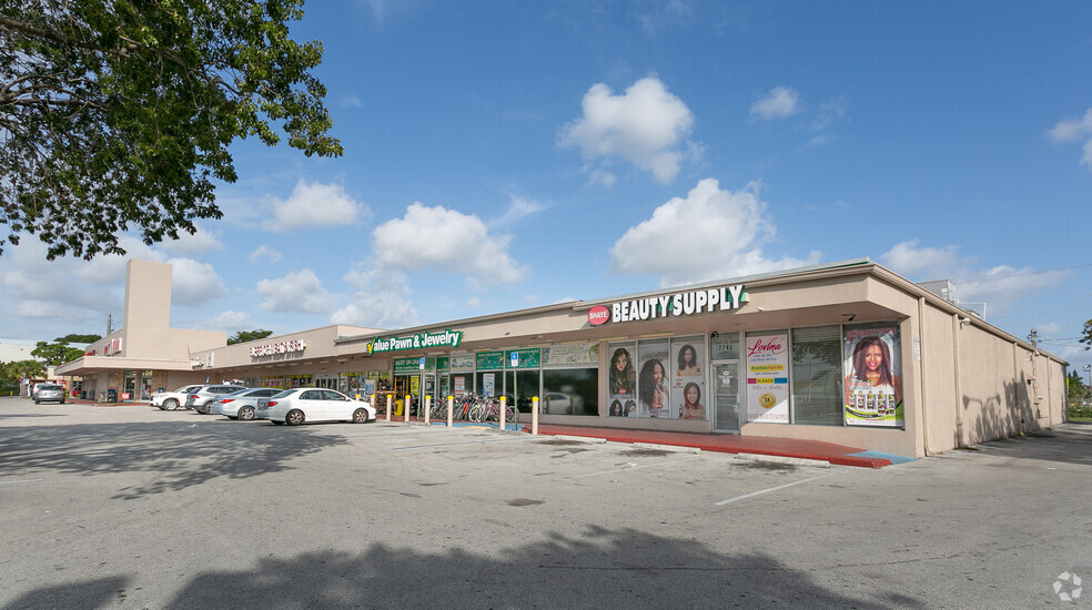 Primary Photo Of 2701-2791 Davie Blvd, Fort Lauderdale Unknown For Lease