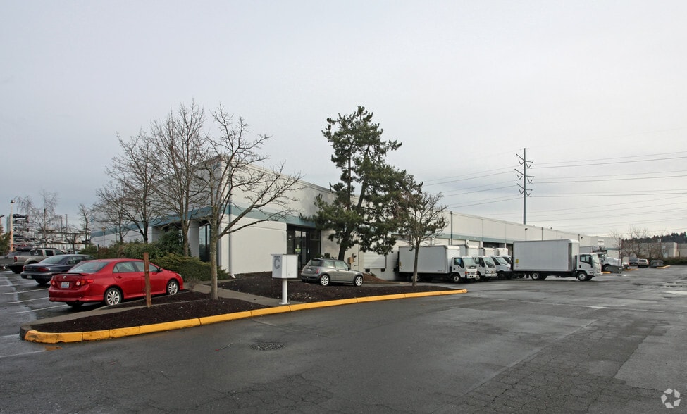 Primary Photo Of 22412-22426 72nd Ave S, Kent Warehouse For Lease