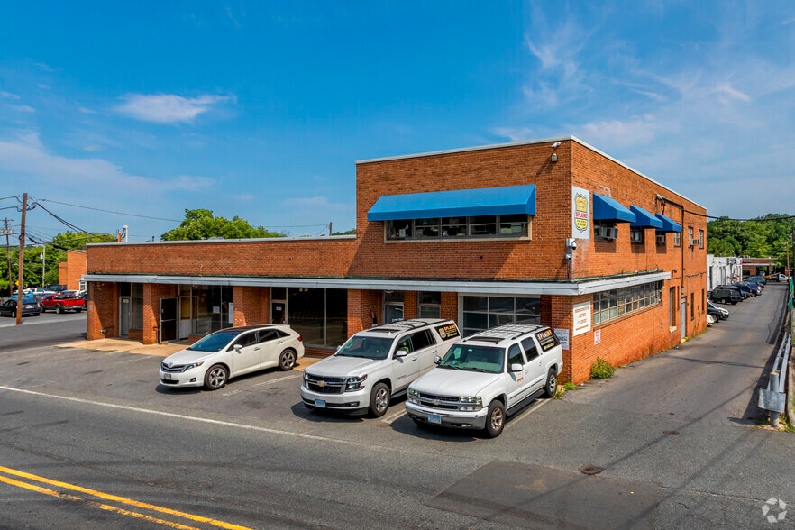 Primary Photo Of 3827 Plyers Mill Rd, Kensington Auto Repair For Lease