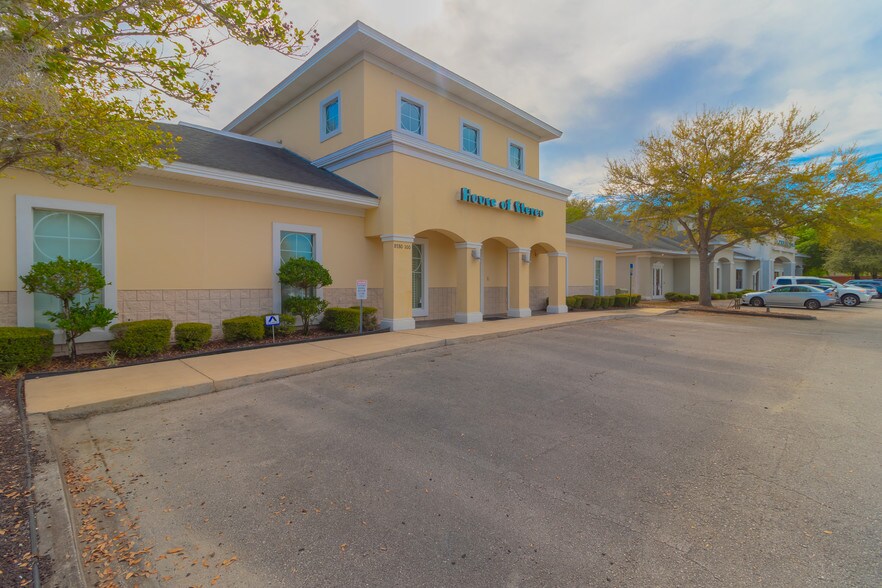 More Photos Of 8780 Perimeter Park Ct, Jacksonville Storefront Retail Office For Lease