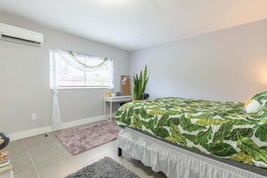 More Photos Of 13201 Memorial Hwy, North Miami Apartments For Sale