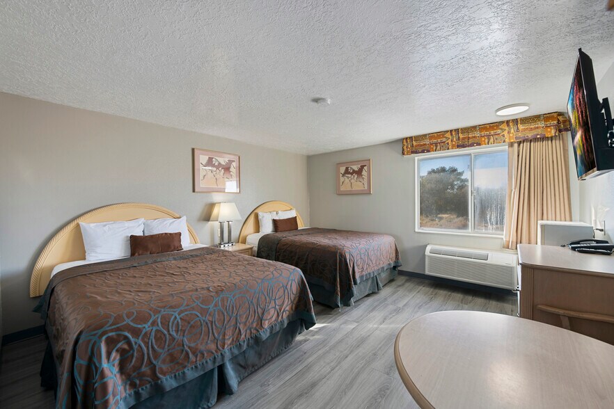 More Photos Of 75 S 350 E, Delta Hotel For Sale