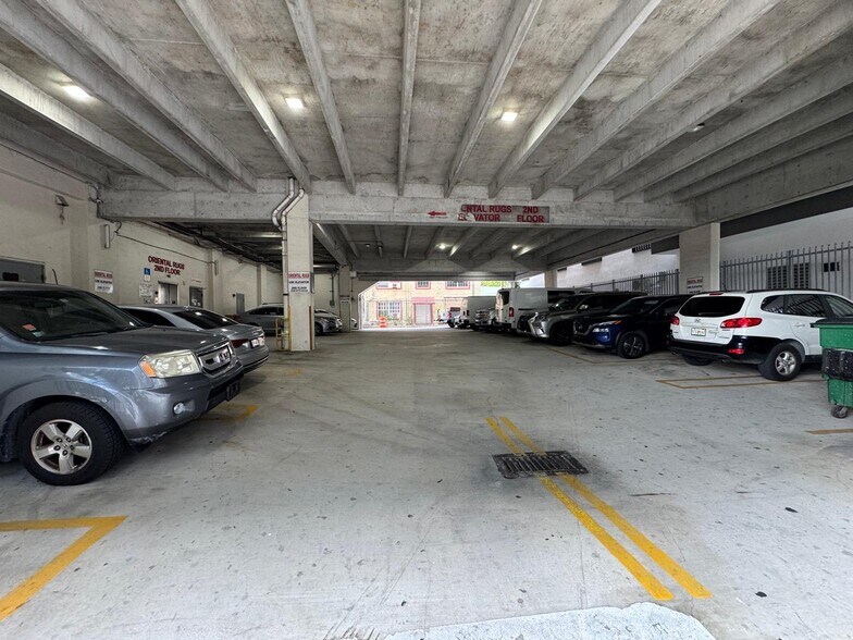 More Photos Of 2801 Biscayne Blvd, Miami Freestanding For Lease