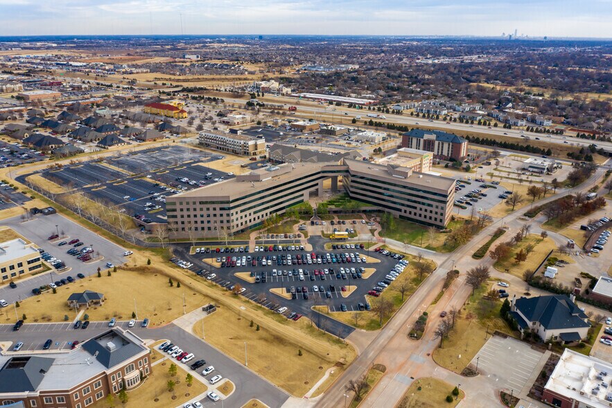 More Photos Of 14000 N Quail Springs Pky, Oklahoma City Office For Lease