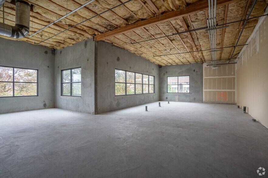 More Photos Of 902 Sycamore Ave, Vista Medical For Lease