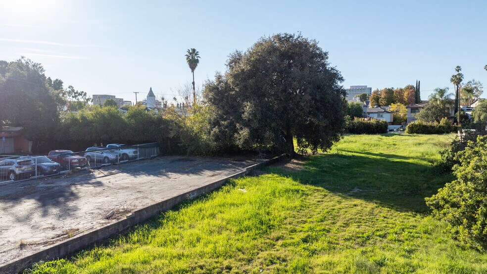 More Photos Of 252 Michigan Ave, Pasadena Land For Sale