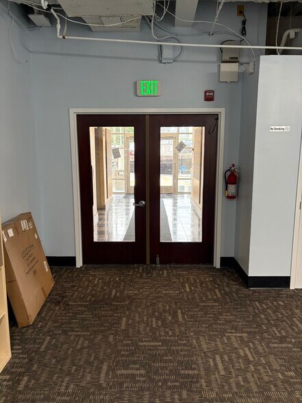 More Photos Of 40 York Rd, Towson Medical For Sale