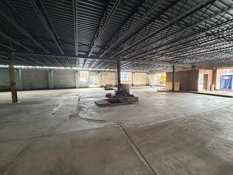 More Photos Of 11034 Clifton Blvd, Cleveland Storefront Retail Office For Lease