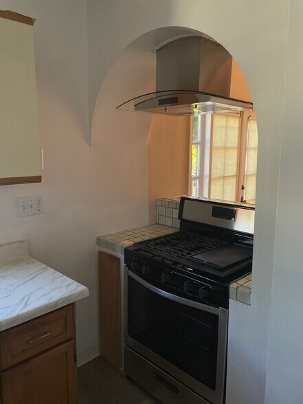 More Photos Of 1239 Berkeley Way, Berkeley Apartments For Sale