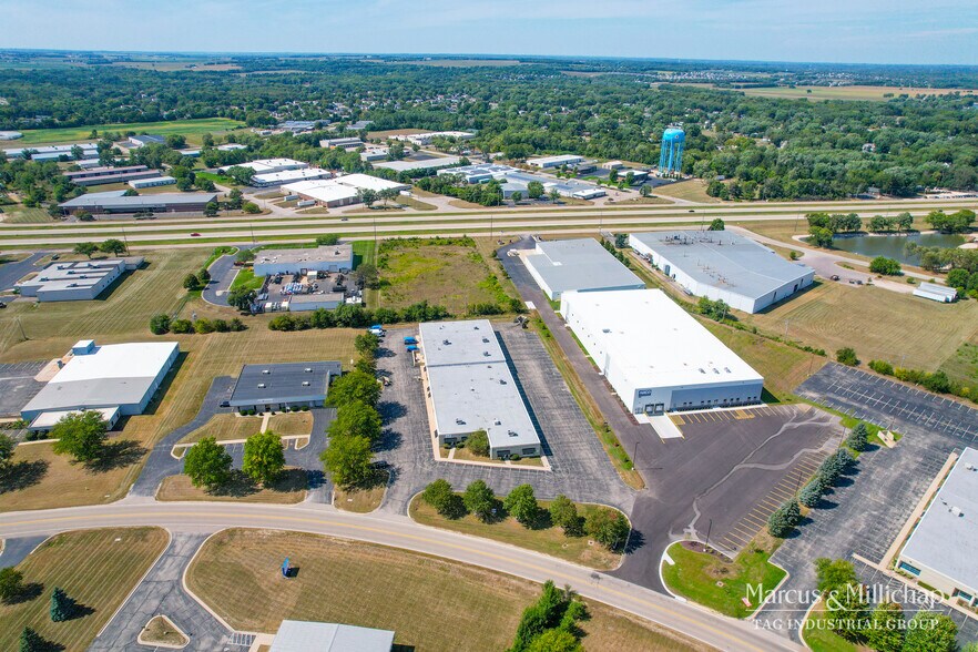 More Photos Of 9934 N Alpine Rd, Machesney Park Warehouse For Lease