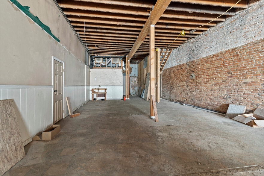 More Photos Of 2208-2212 S Washington blvd, Ogden Storefront Retail Office For Sale