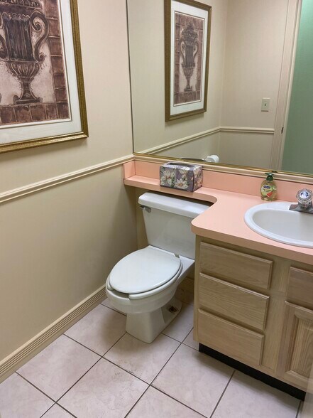 More Photos Of 4152-4230 Blue Heron Blvd W, Riviera Beach Medical For Sale