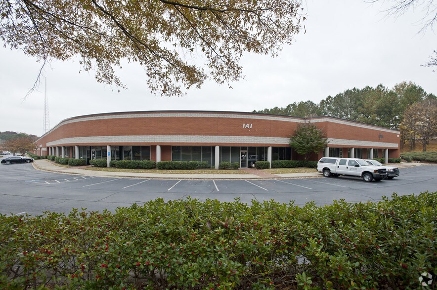 More Photos Of 1220 Kennestone Cir, Marietta Warehouse For Lease